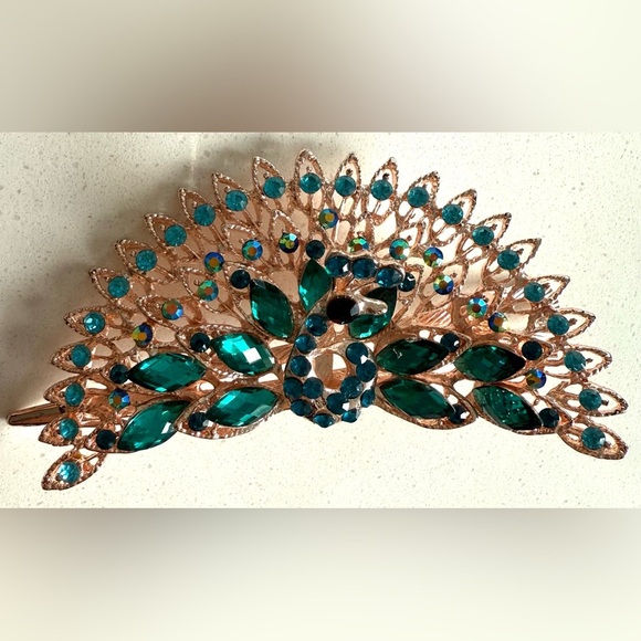 Peacock-Inspired Gemstone Hair Clip - Picture 3 of 5